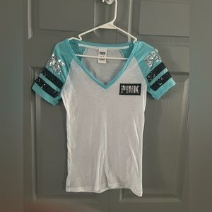 💙 PINK T-shirt Size XS slub Tee with sequins on the sleeves